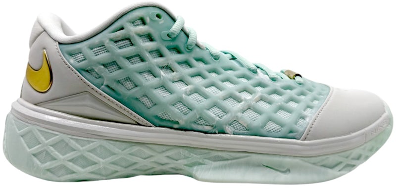 Kobe 3 Low 'Protro CHBL'