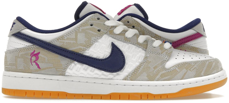 SB Dunk Low 'Rayssa Leal'